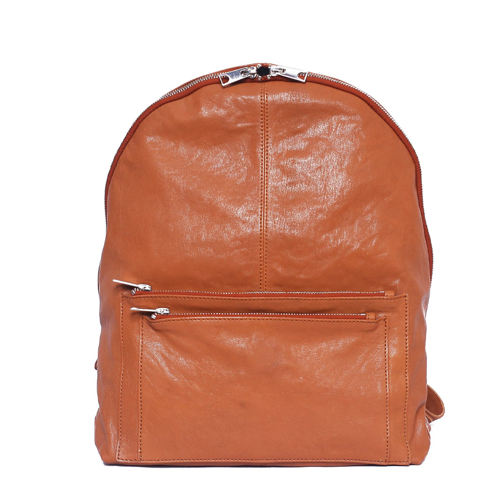 Leather bagpack